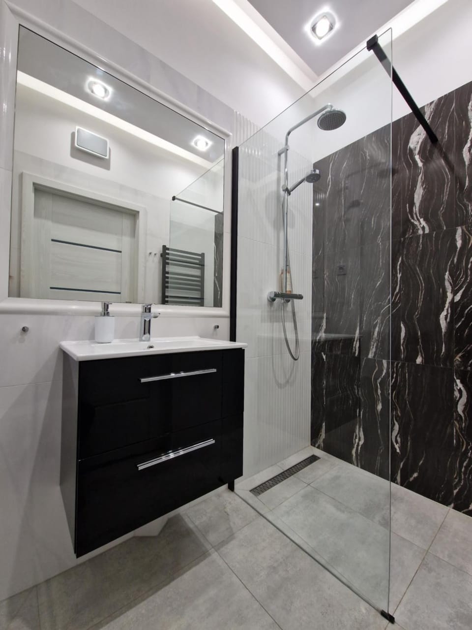 Shower, Bathroom