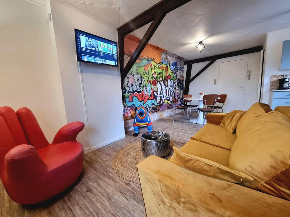 Living room, Seating area
