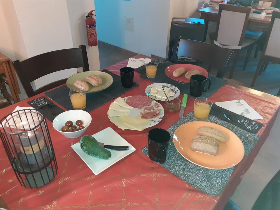 Food and drinks, Food, Breakfast, Drinks