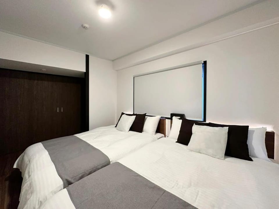 Earls Court by b hotel - Apt for 14 Ppl Great Location In a Quiet Area Apartment in Hiroshima