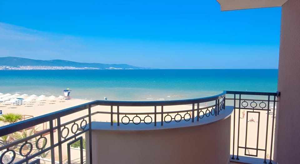 Day, Natural landscape, View (from property/room), Balcony/Terrace, Balcony/Terrace, Beach, Sea view