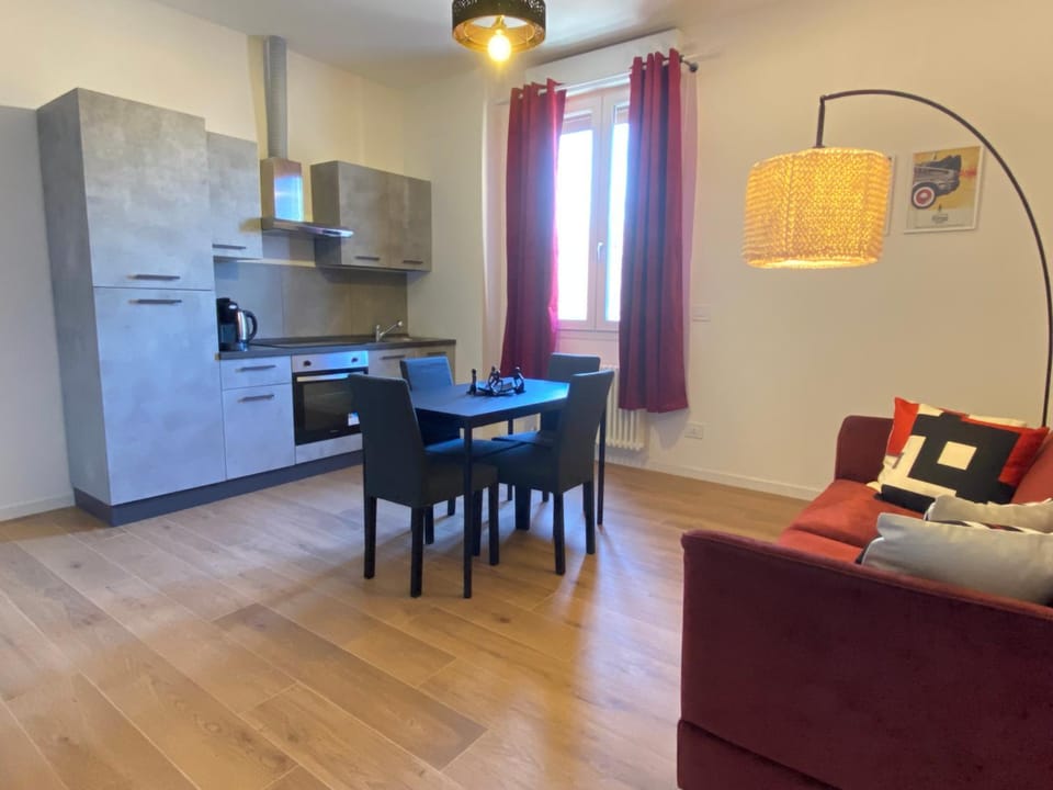 Kitchen or kitchenette, Kitchen or kitchenette, Living room, Seating area, Dining area, pet friendly, stove