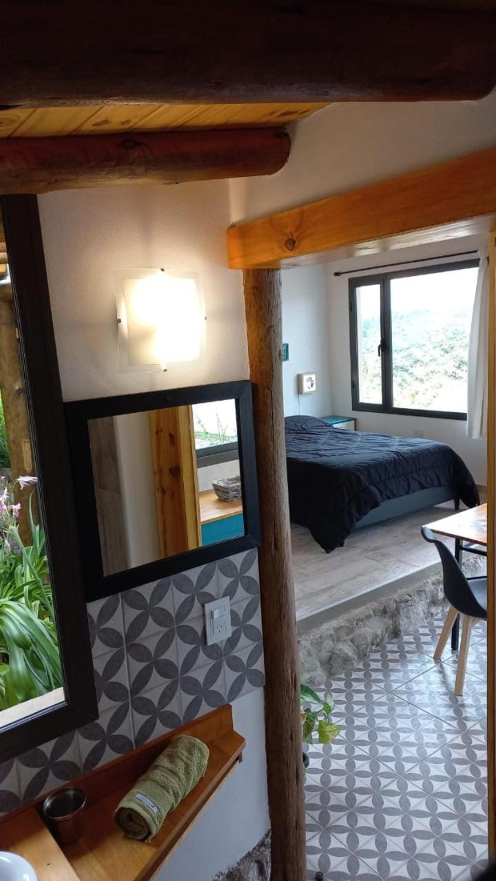Cabaña La Emilia - Villa Giardino House in Huerta Grande