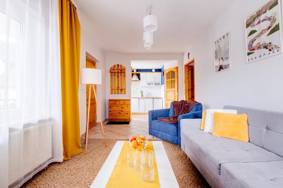 Apartament Rodzinny Tatra Giewont View Skibówki 11A by RentiloPL Apartment in Zakopane