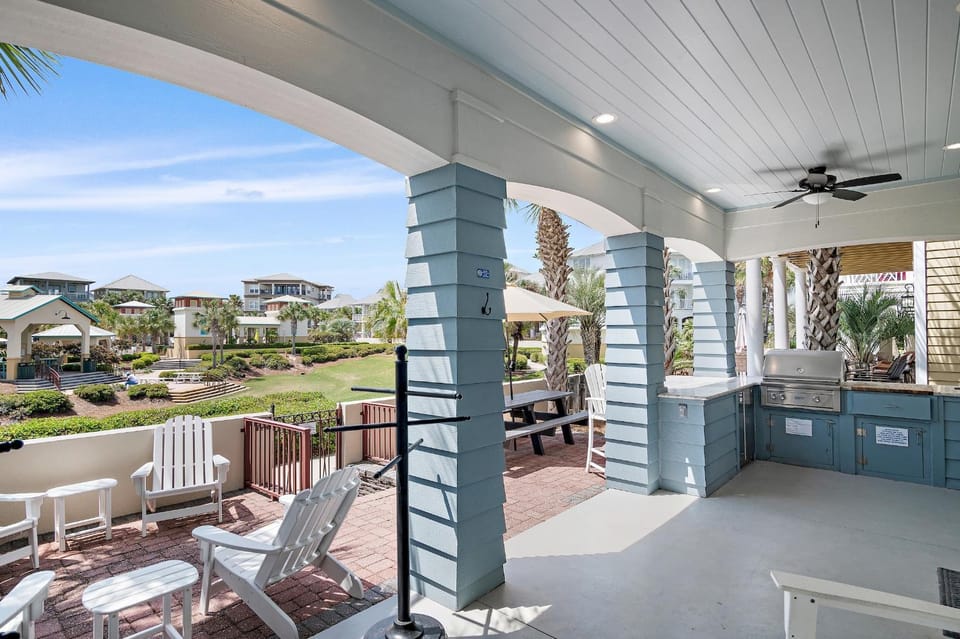 All Decked Out House in Rosemary Beach