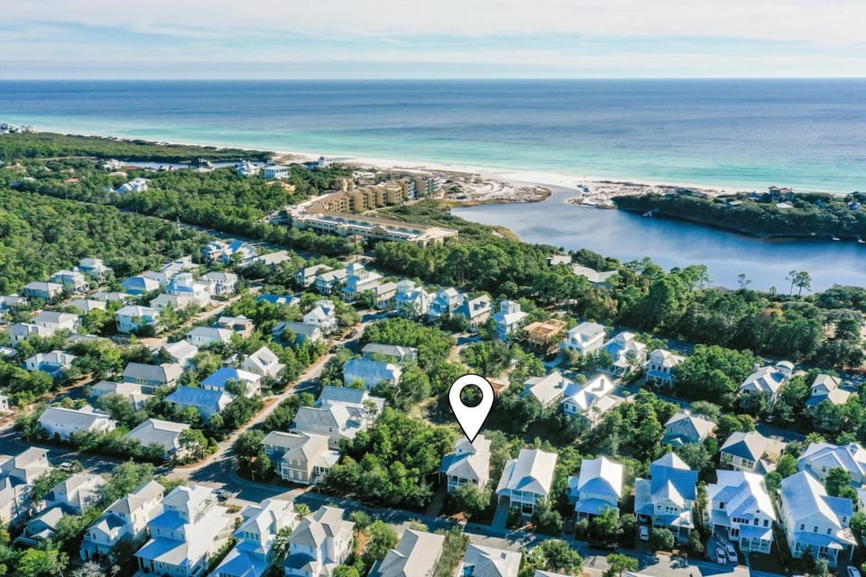 Skip to the Dunes House in South Walton County