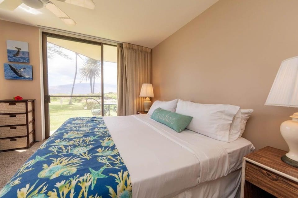 Kauhale Makai 114 · KM 114 2BD w Ocean Views AC Pool Near Beach House in Kihei