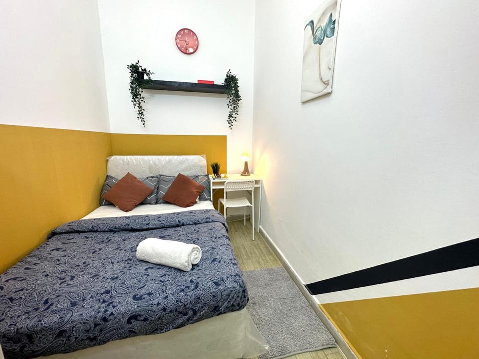 lavish Partition Room in Barsha Heights Near Internet City Metro Vacation rental in Dubai