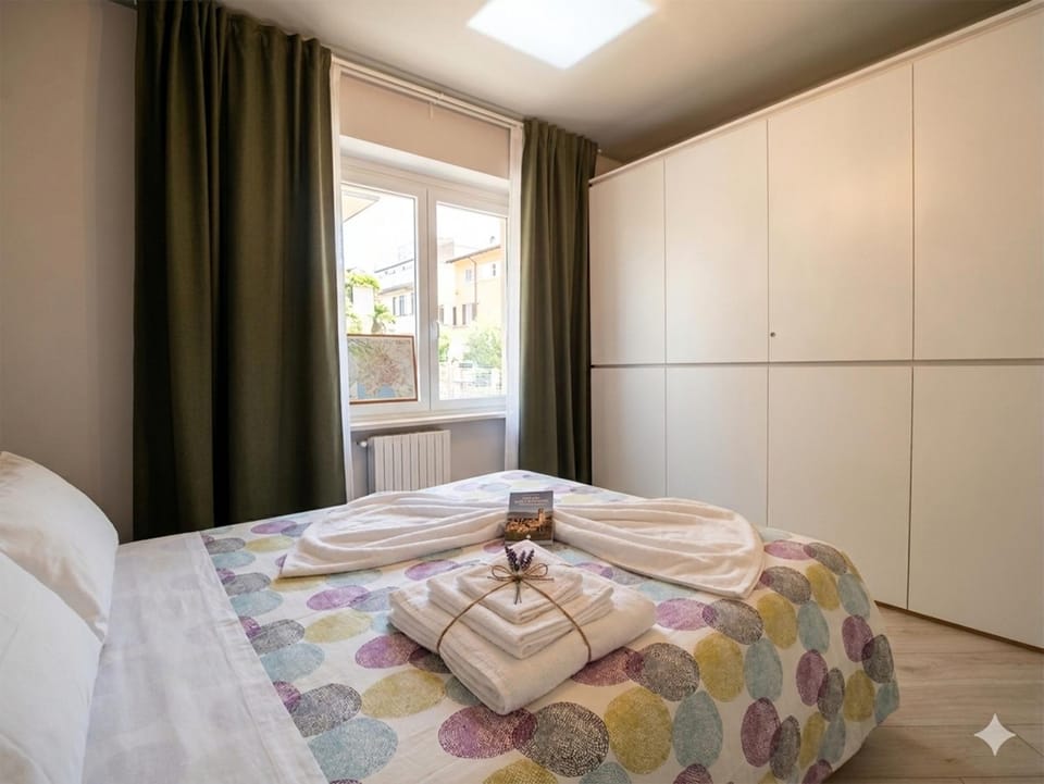 Bed, Photo of the whole room, Bedroom, towels, wardrobe