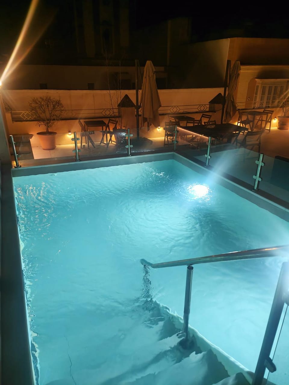 Swimming pool