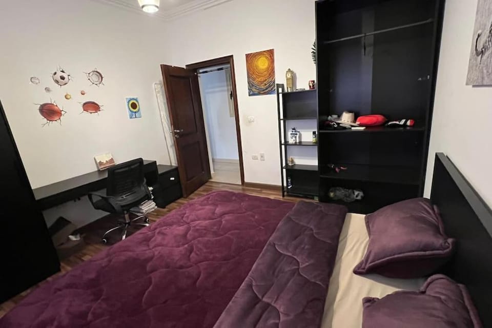 3 bedroom apt excellent location near to malls Apartment in New Cairo City