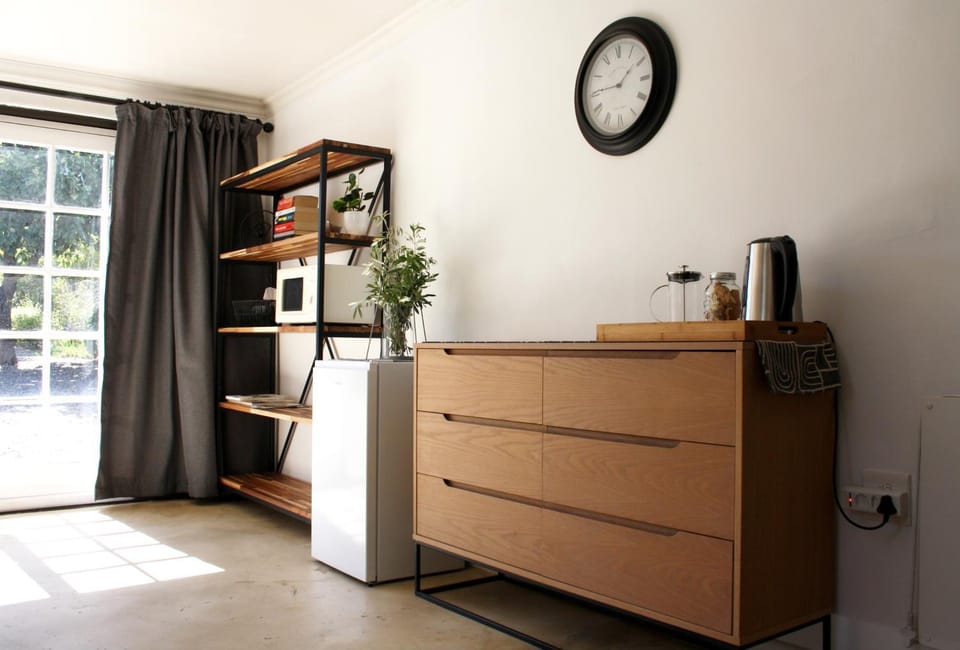 Coffee/tea facilities, minibar