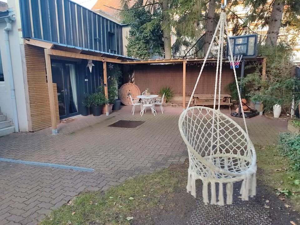 Le chaleureux loft 1 minute du tram Apartment in Strasbourg