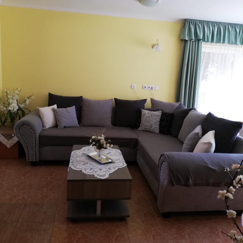 Bokréta Üdülő Bed and Breakfast in Slovakia