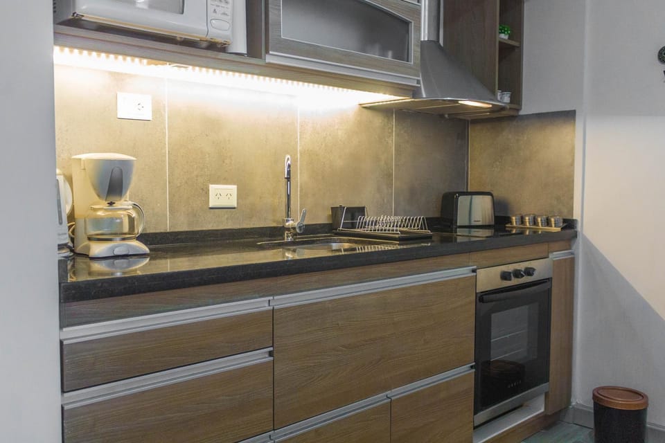 Kitchen or kitchenette, minibar, pet friendly, stove, toaster