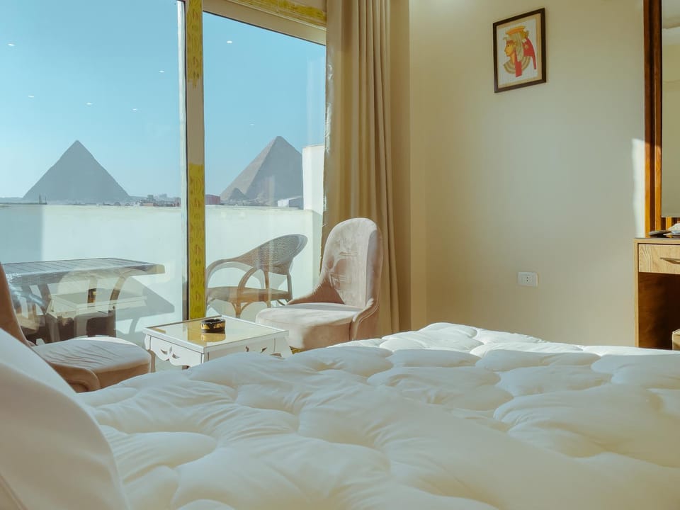 Pyramids Rose view Hotel in Egypt