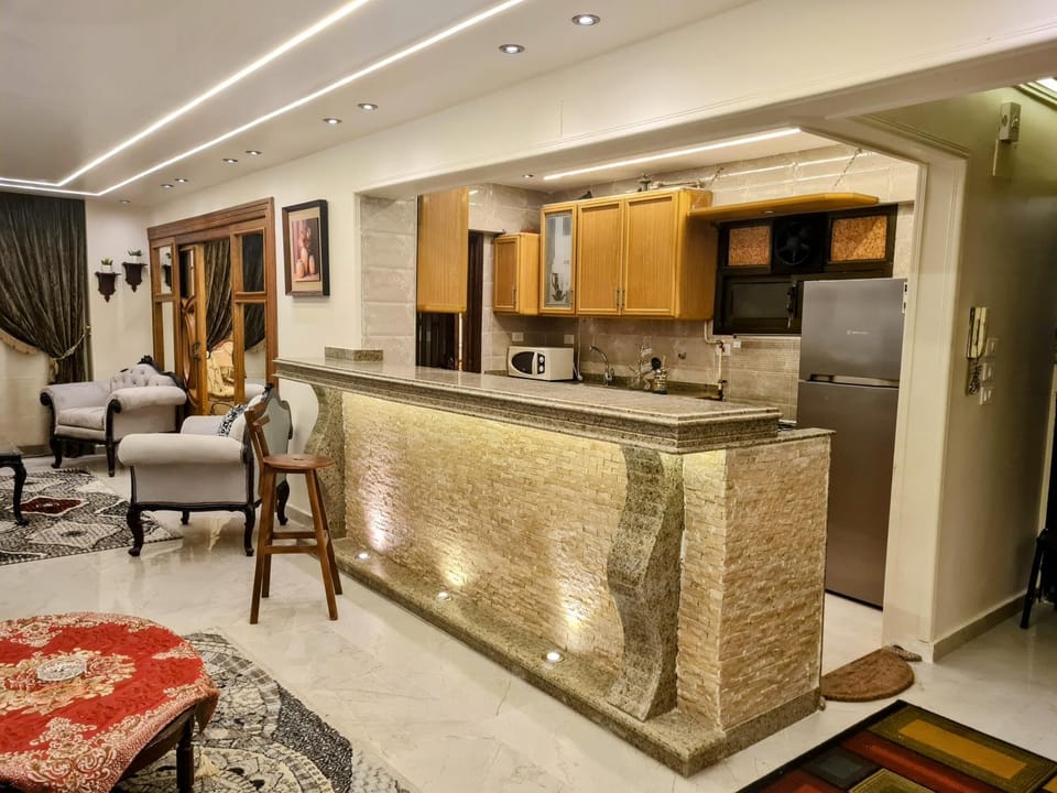 Kitchen or kitchenette, Seating area, Dining area, oven, stove