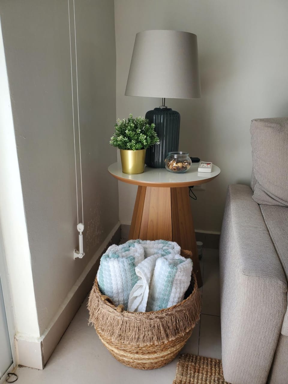 Living room, towels