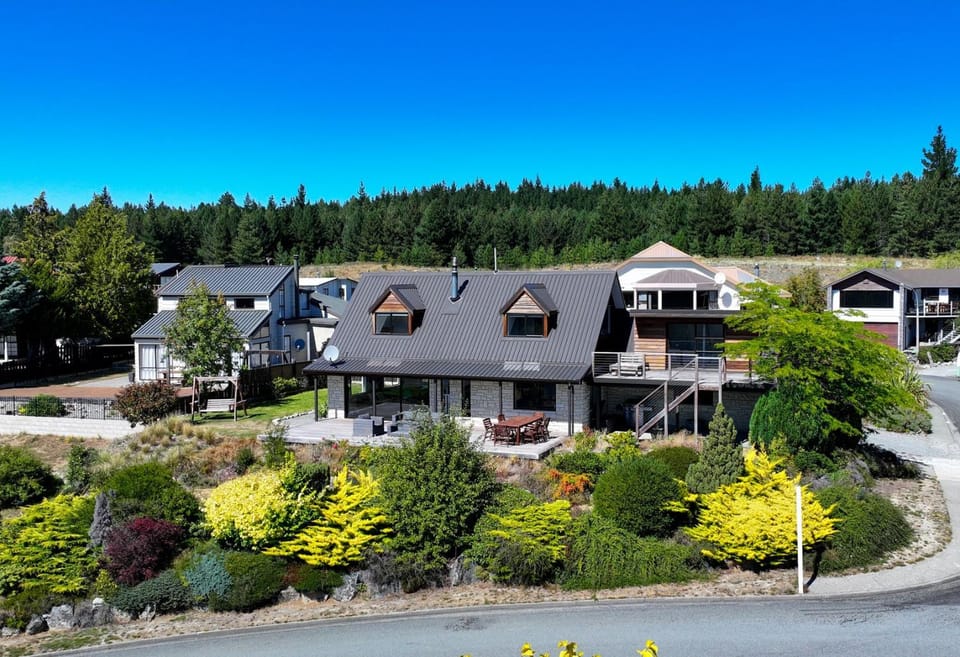 Property building, Day, Natural landscape, Bird's eye view, Summer