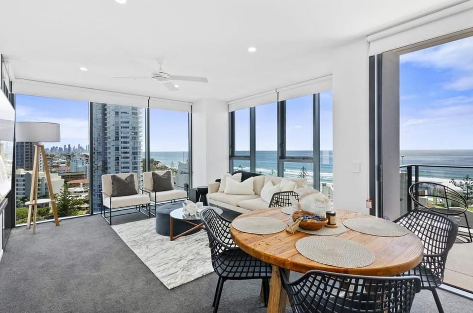 Beachside Stay at Sandbar Apartments Burleigh Heads Apartment in Burleigh Heads