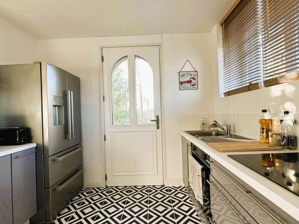 Maison rénovée avec jardin, proche plage Kerleven, 8 pers, Golf Cornouaille à 1.8 km - FR-1-481-153 House in Fouesnant