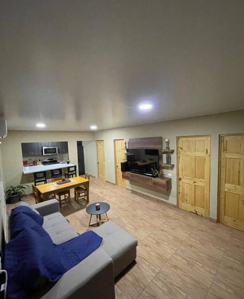 TV and multimedia, Kitchen or kitchenette, Living room, Dining area