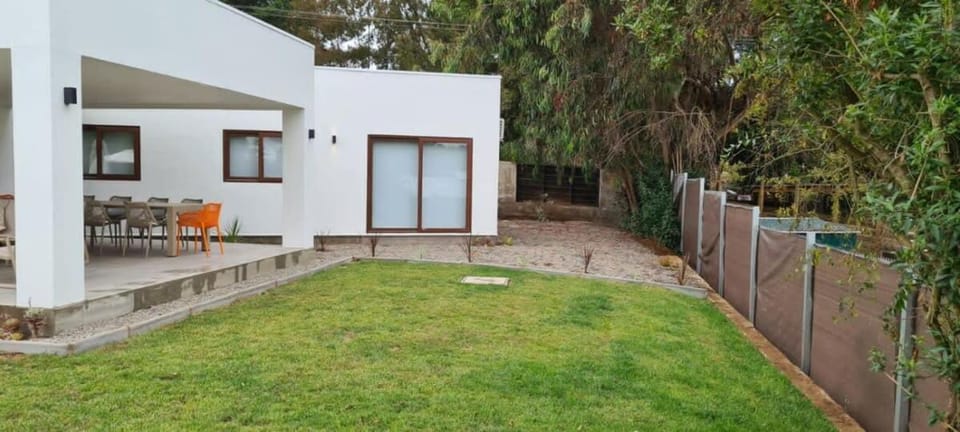 HOM I Casa en Condominio Alto Lomas a 3min de Marbella con Piscina y Jacuzzi House in Valparaíso Region