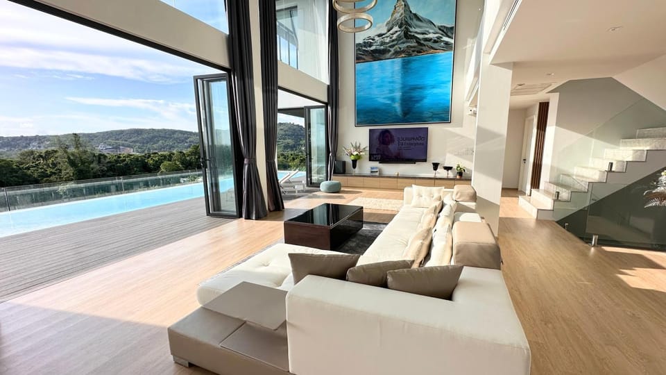 Living room, Pool view