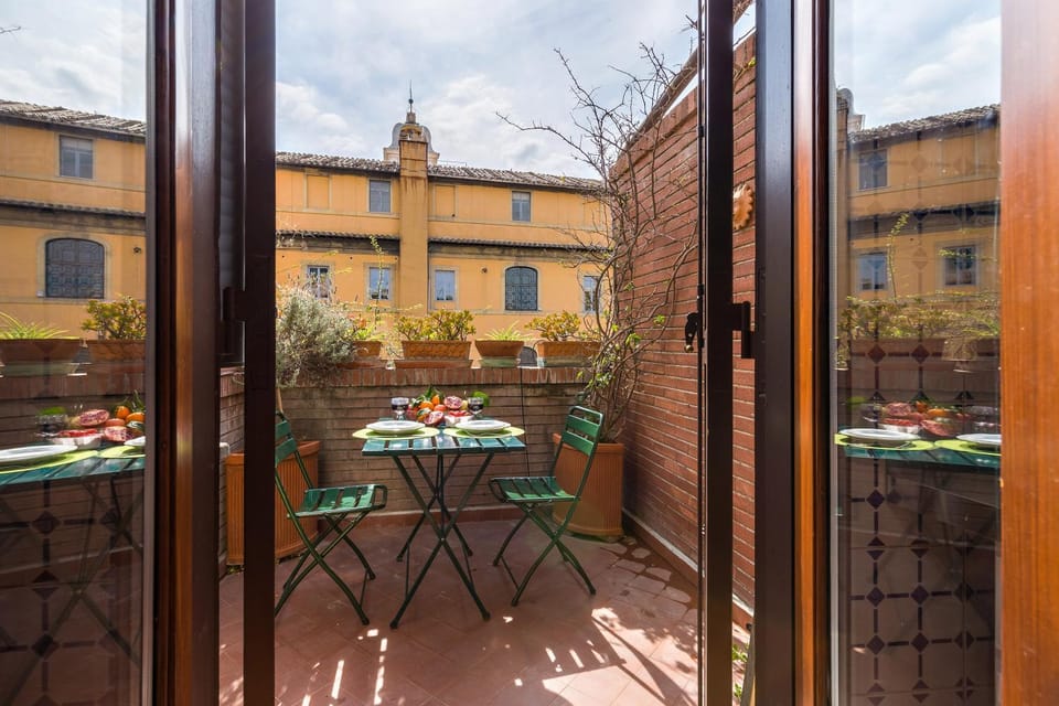 Balcony/Terrace, Dining area