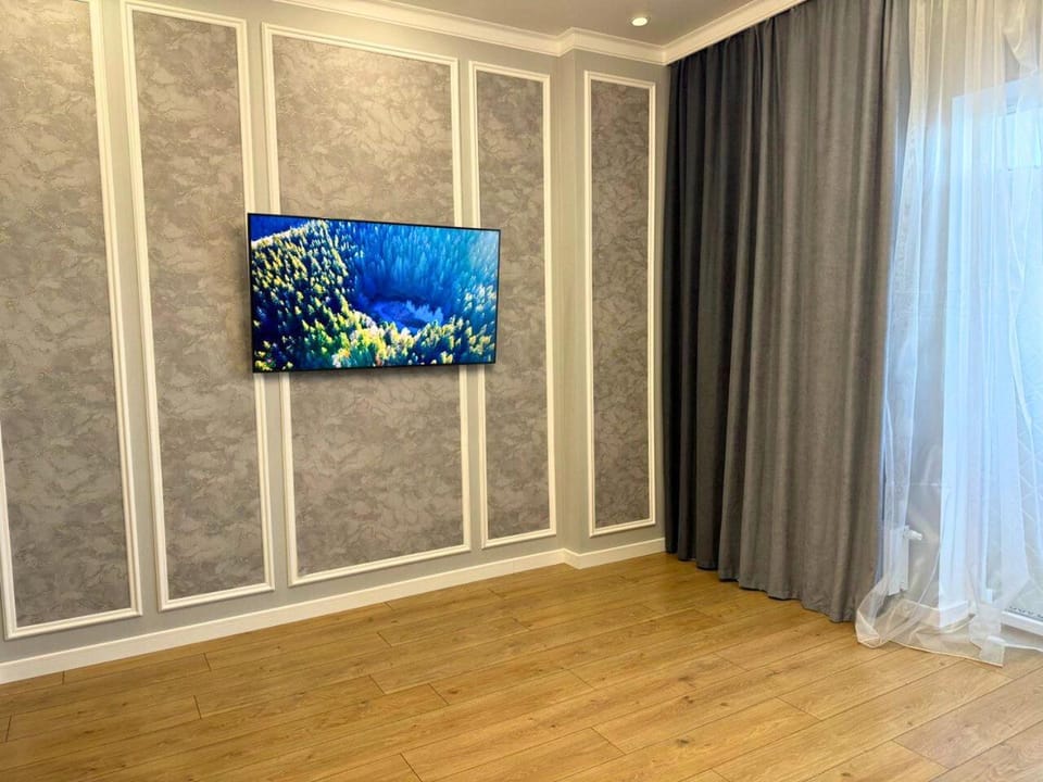 TV and multimedia, Decorative detail