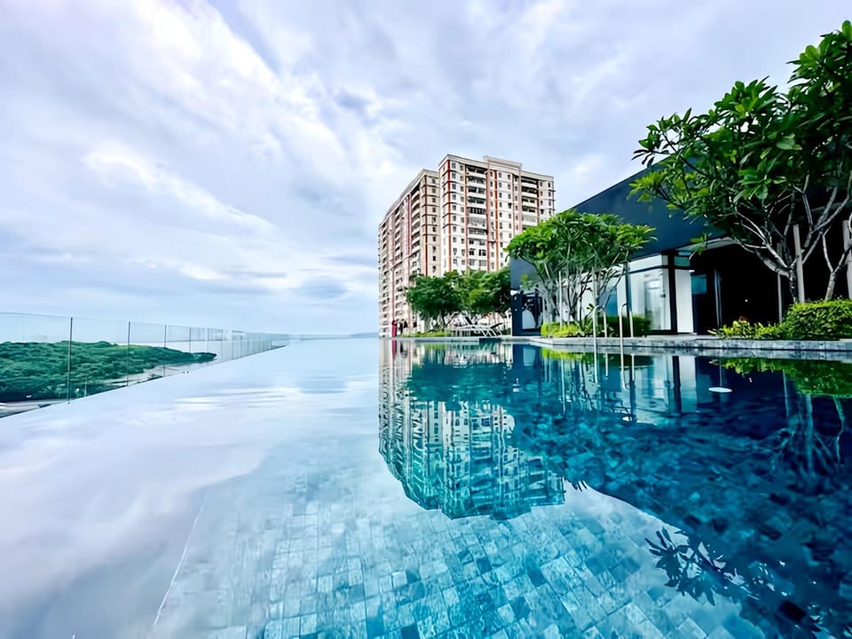 Pool view, Sea view, Swimming pool
