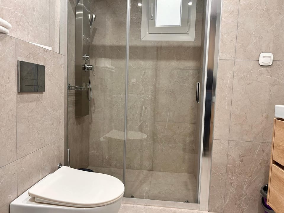 Shower, Bathroom