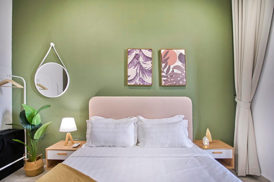 Bed, Photo of the whole room, Decorative detail, Bedroom