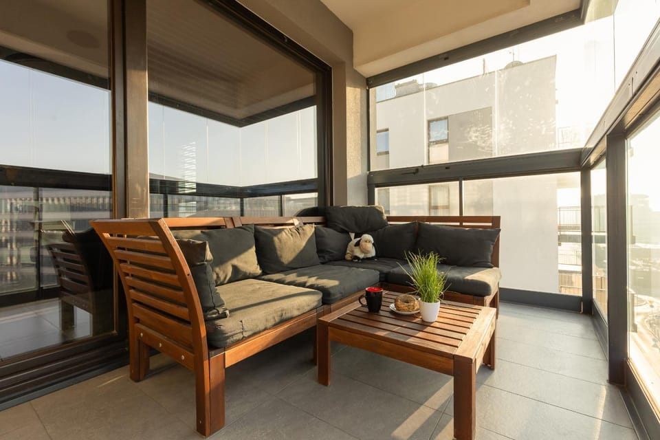 Day, View (from property/room), Balcony/Terrace, Seating area, Dining area