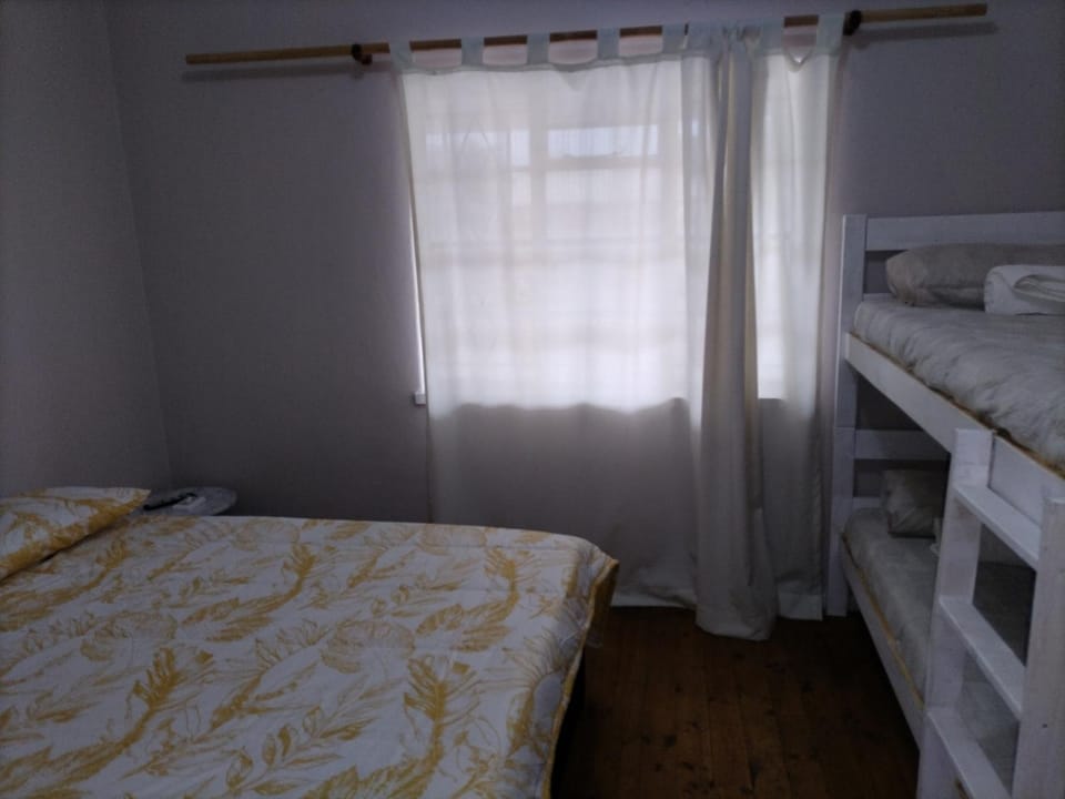 Bed, Photo of the whole room, Bedroom, bunk bed