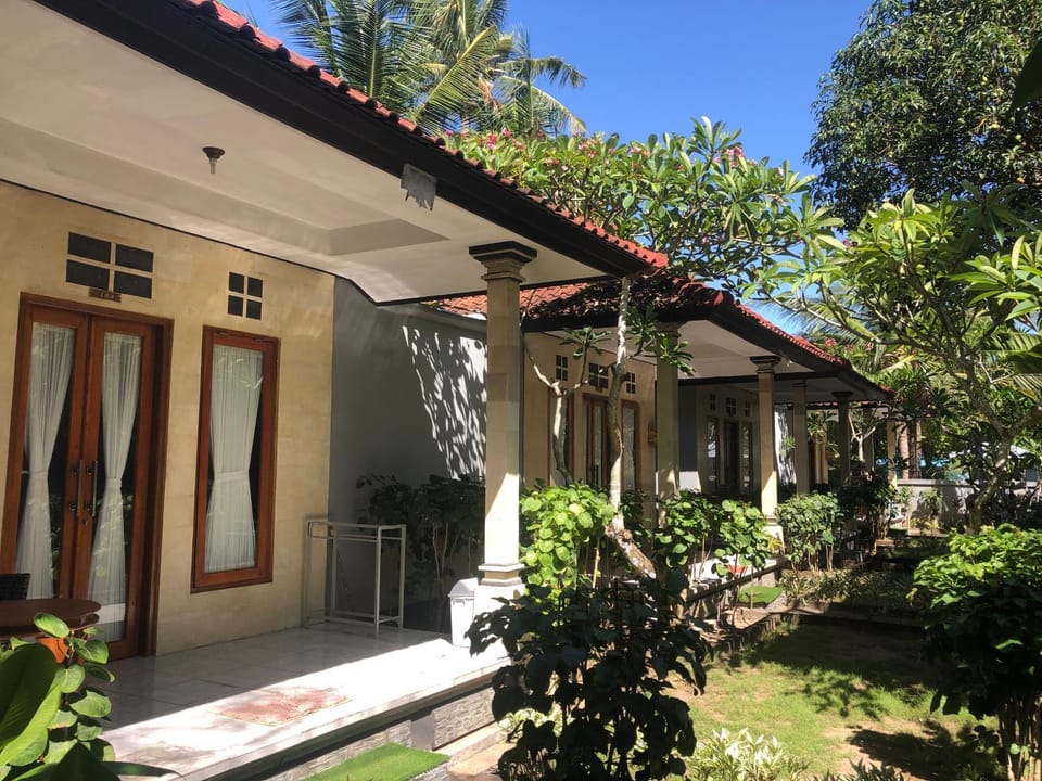 Jiva Bungalow Bed and Breakfast in Nusapenida