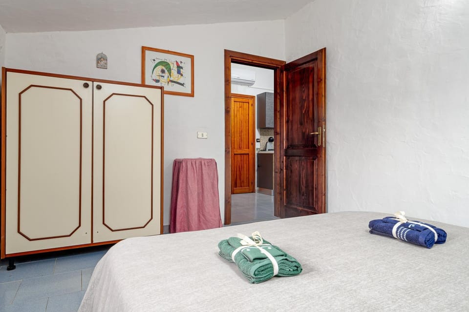 Property building, Living room, Bedroom