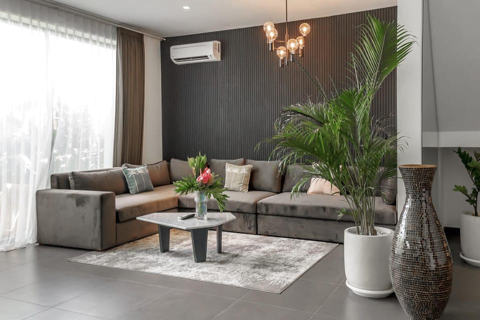 Living room, Seating area, air conditioner