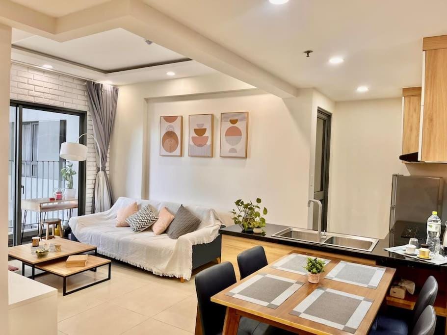 Nice Masteri ThaoDien apt near Landmark 81 2brs Apartment in Ho Chi Minh City