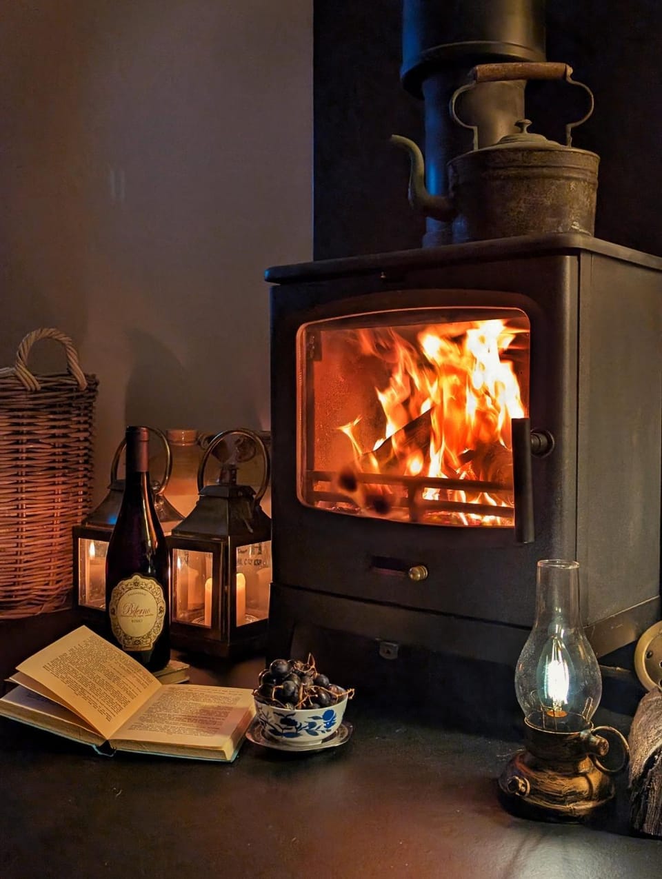 Living room, fireplace