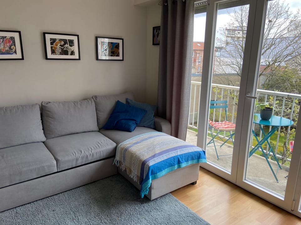 Joli Studio Lumineux Apartment in Puteaux