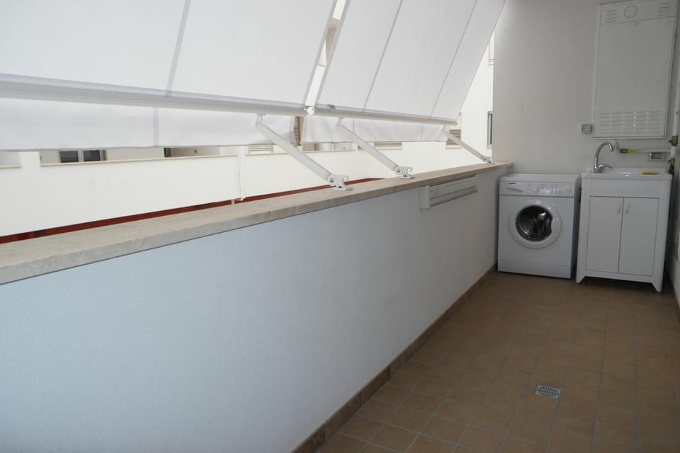 Balcony/Terrace, washing machine
