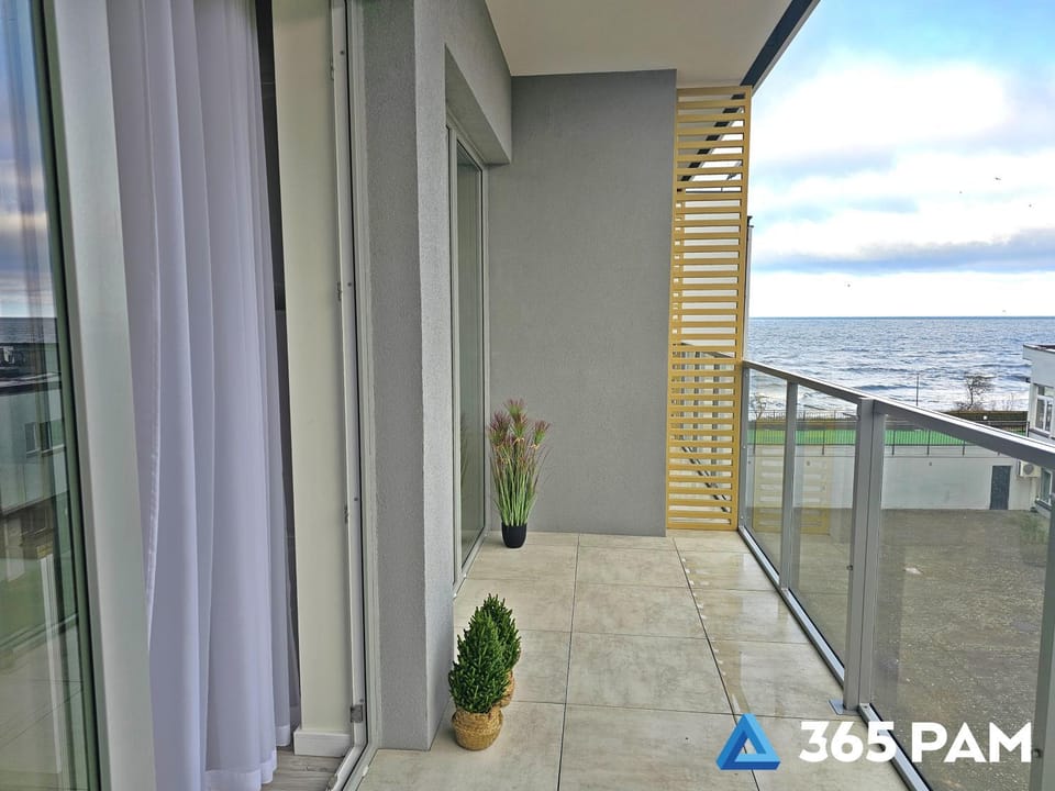 Property building, Day, Natural landscape, View (from property/room), Balcony/Terrace, Sea view