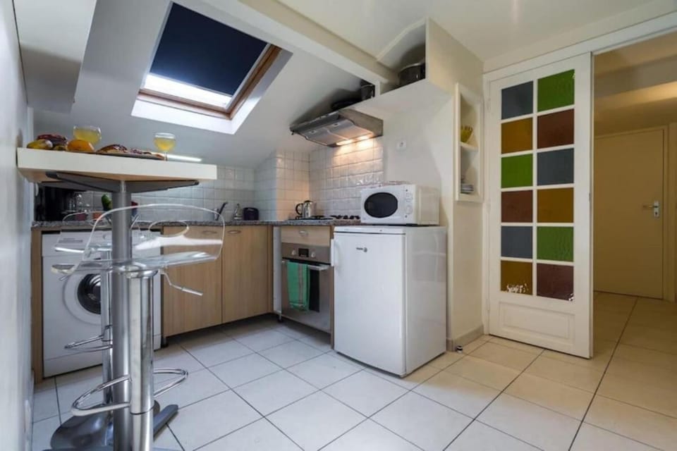 MY CASA - PORT 3 - Spacious and central w AC on the Port Apartment in Nice