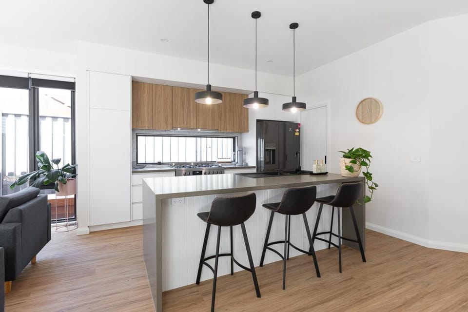 Kitchen or kitchenette, pet friendly, stove