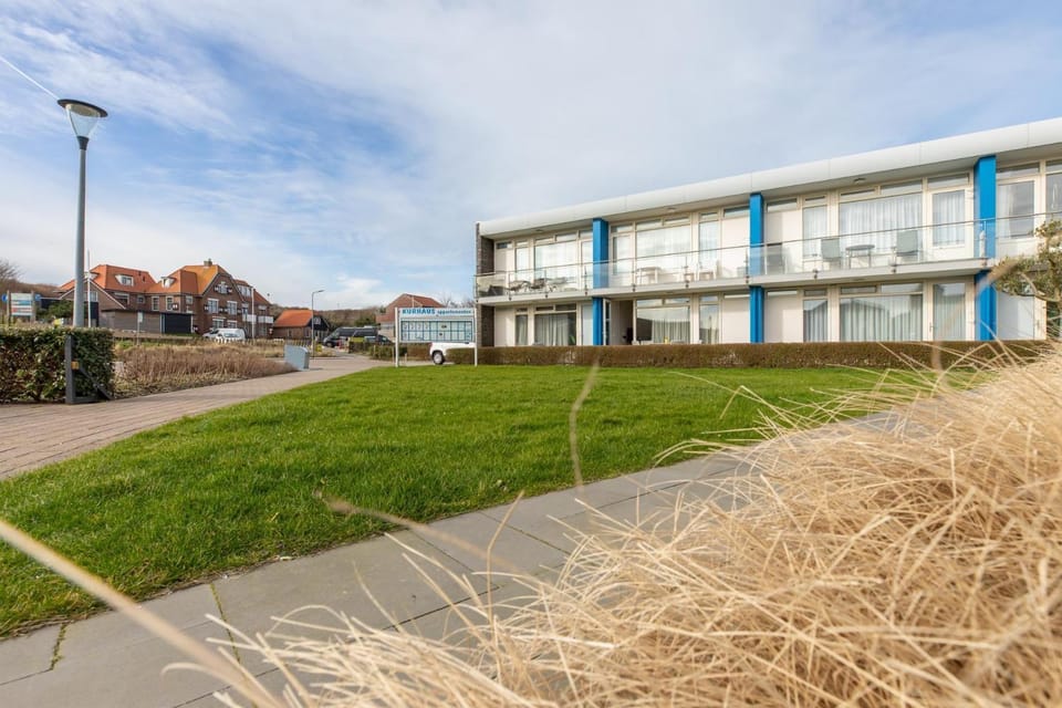 Welcome in - Appartementen Kurhaus - op loopafstand van Strand & Duinen in hartje Zoutelande Apartment in Zoutelande