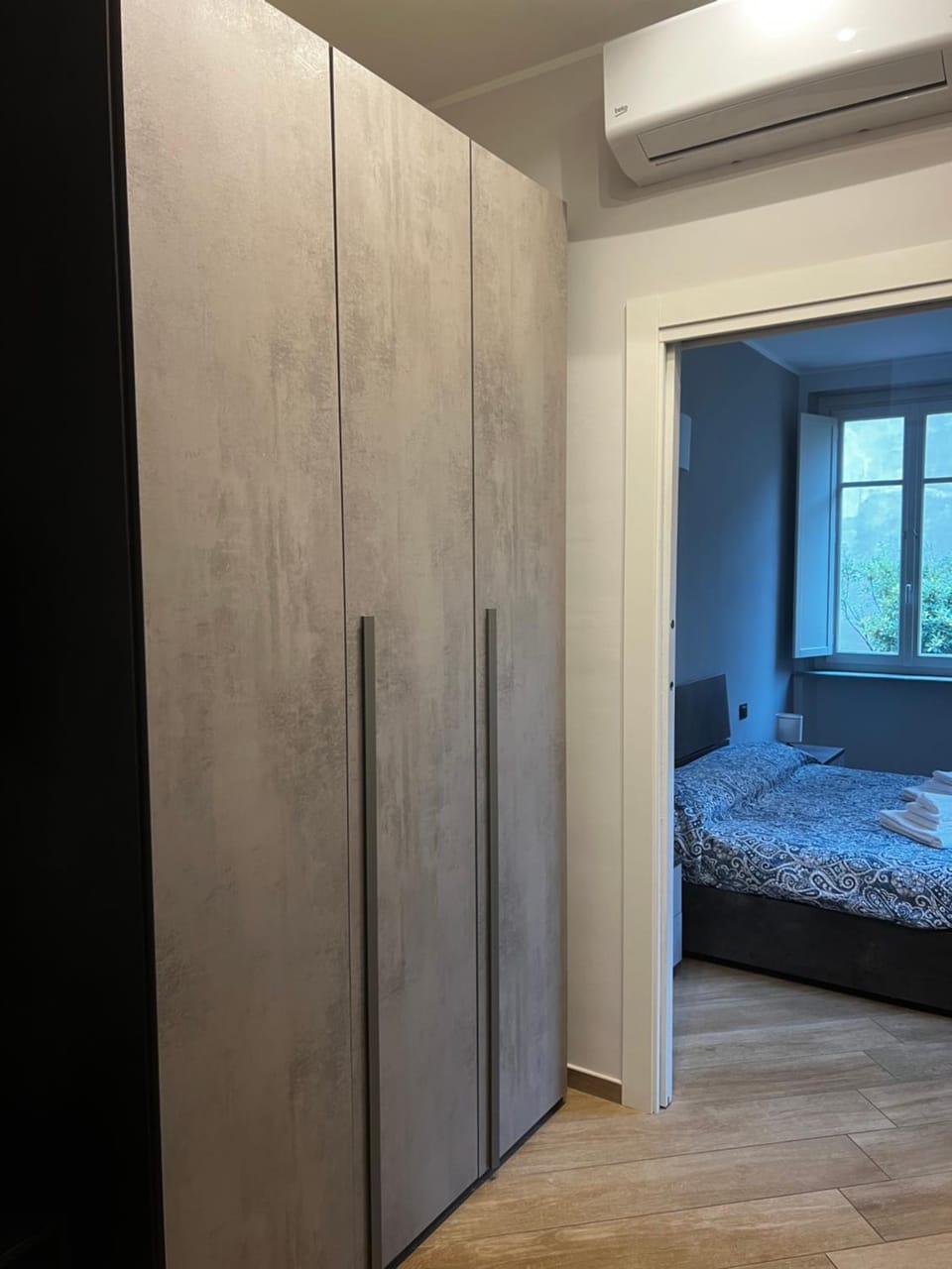wardrobe