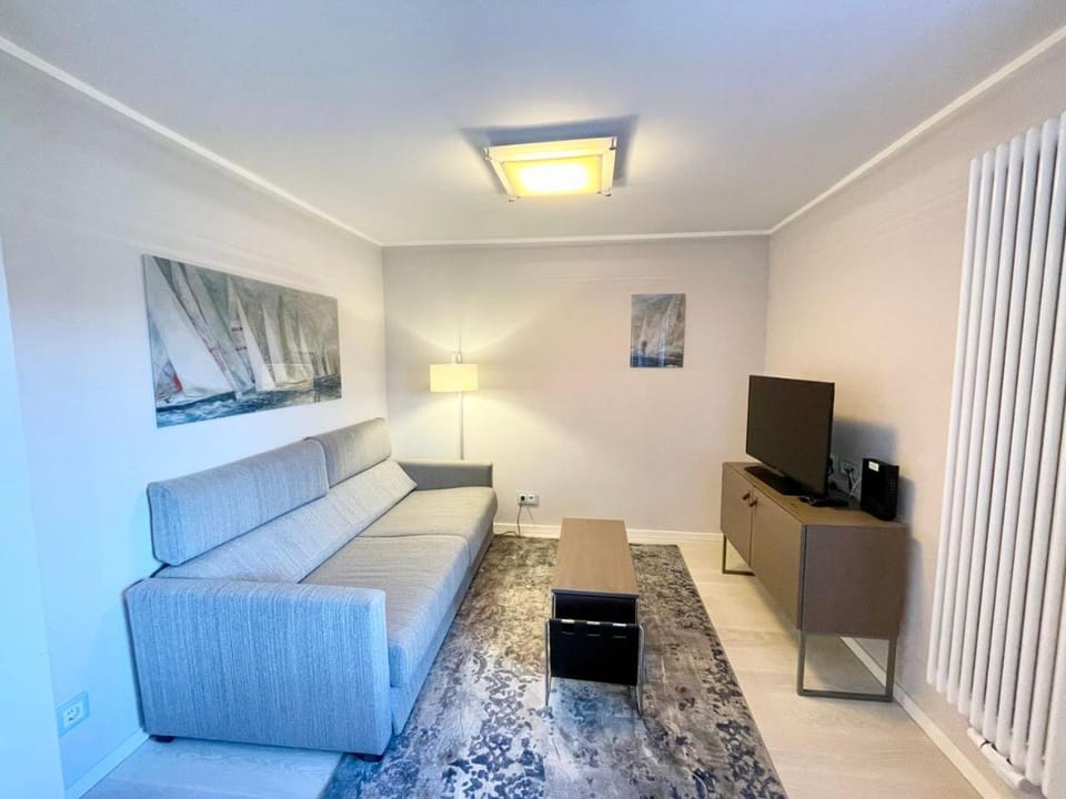 TV and multimedia, Seating area