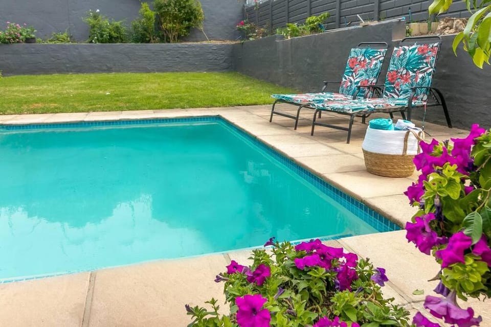 Hot Tub Haven - Back up electricity Plett House in Plettenberg Bay