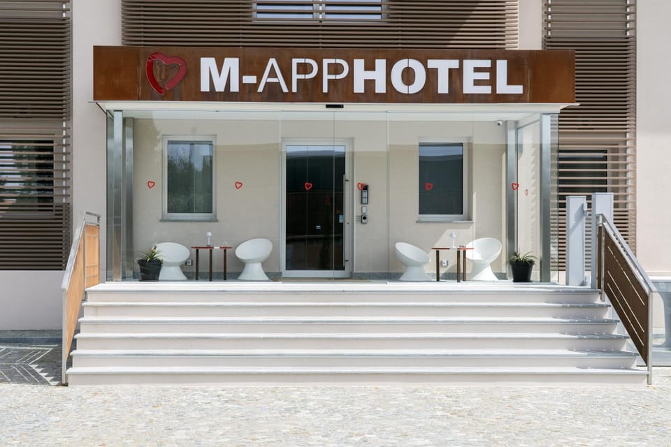 Property building, Facade/entrance